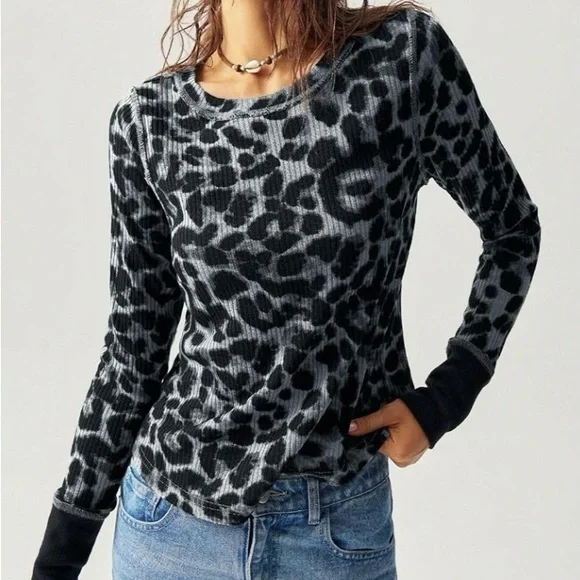 Naileski Women’s Long Sleeve Crew Neck Leopard Print Waffle Knit Top, Sz Large - Picture 3 of 10